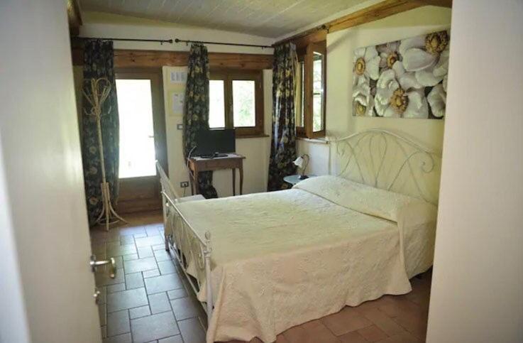 Bed and Breakfast La Poiana Пинероло Экстерьер фото